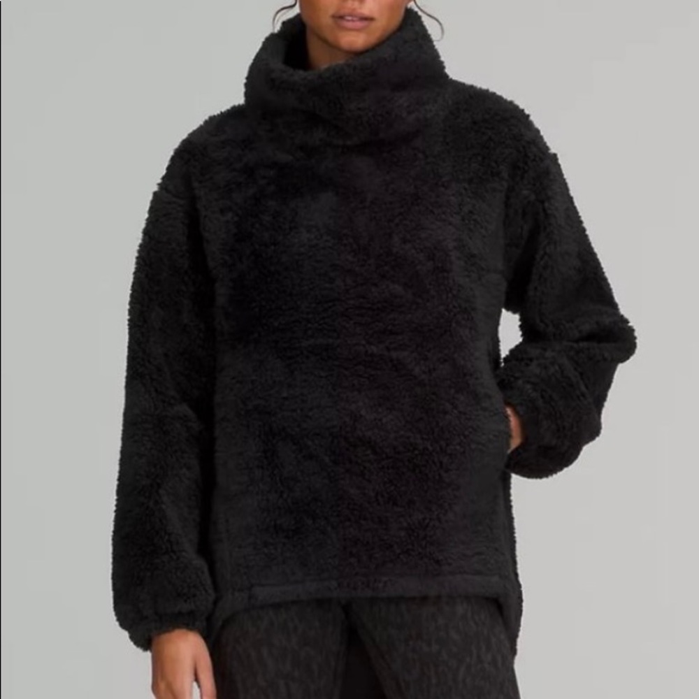 NWT Lululemon Warmth Restore Long Pullover Black